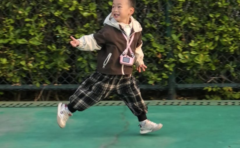环城水系的晚风，装下了双胞胎的小欢喜